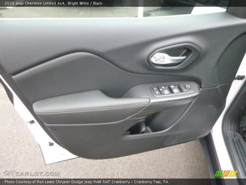 Bright White / Black 2016 Jeep Cherokee Limited 4x4