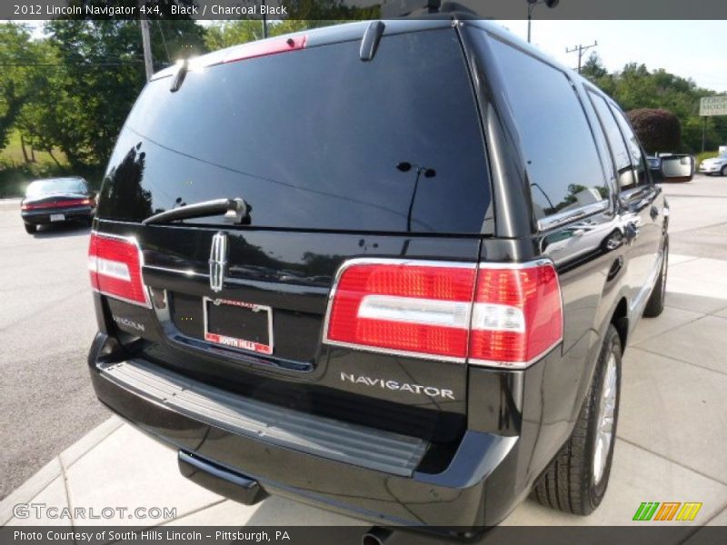 Black / Charcoal Black 2012 Lincoln Navigator 4x4