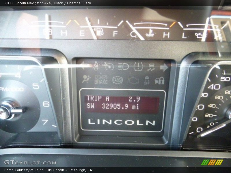 Black / Charcoal Black 2012 Lincoln Navigator 4x4