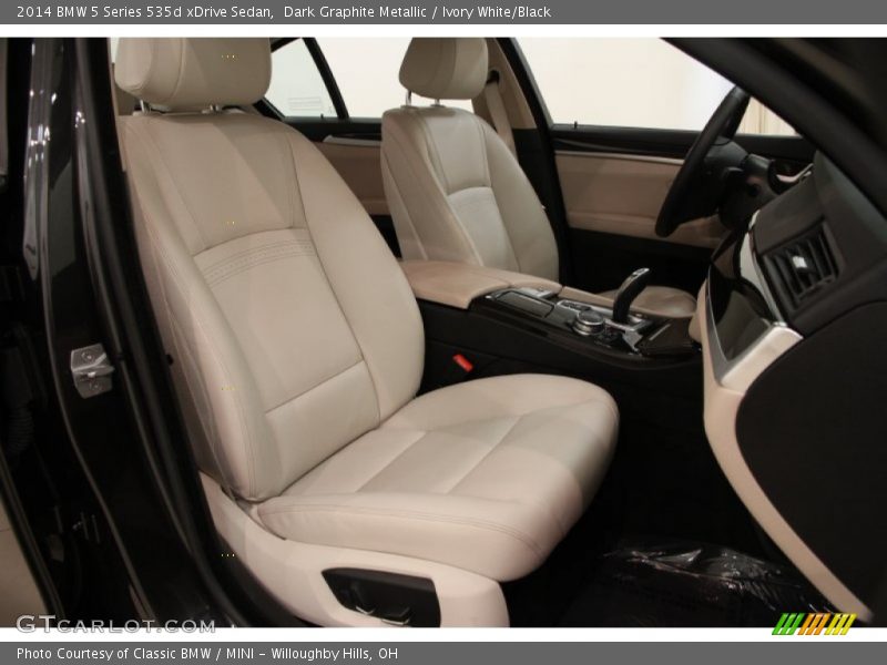Front Seat of 2014 5 Series 535d xDrive Sedan
