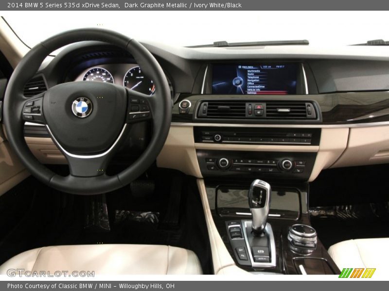 Dark Graphite Metallic / Ivory White/Black 2014 BMW 5 Series 535d xDrive Sedan