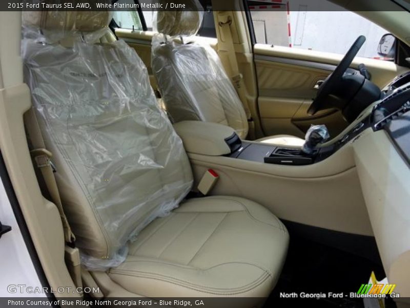 White Platinum Metallic / Dune 2015 Ford Taurus SEL AWD