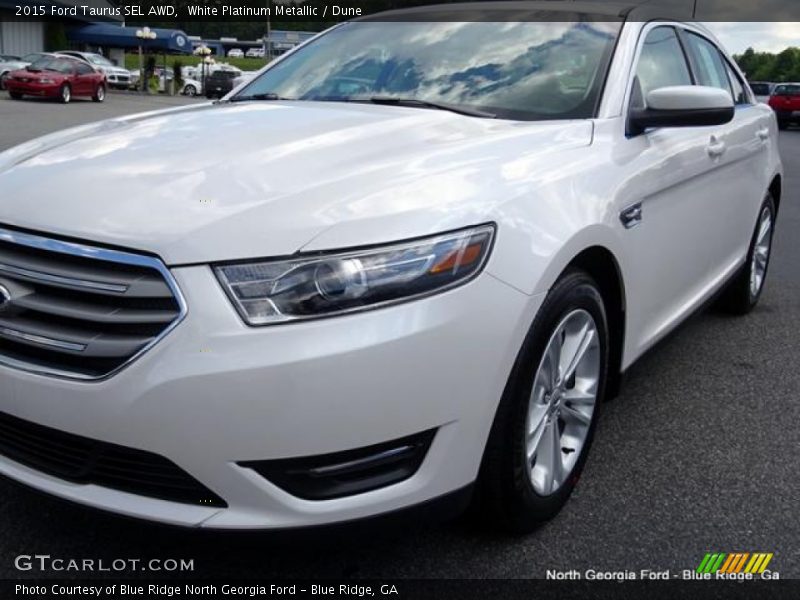 White Platinum Metallic / Dune 2015 Ford Taurus SEL AWD