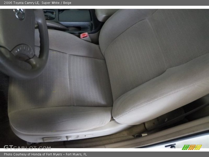Super White / Beige 2006 Toyota Camry LE