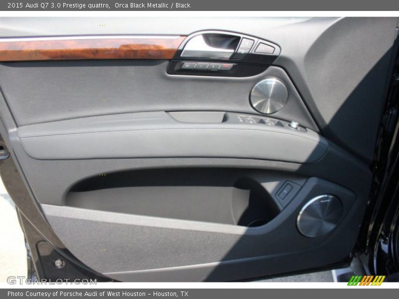 Orca Black Metallic / Black 2015 Audi Q7 3.0 Prestige quattro