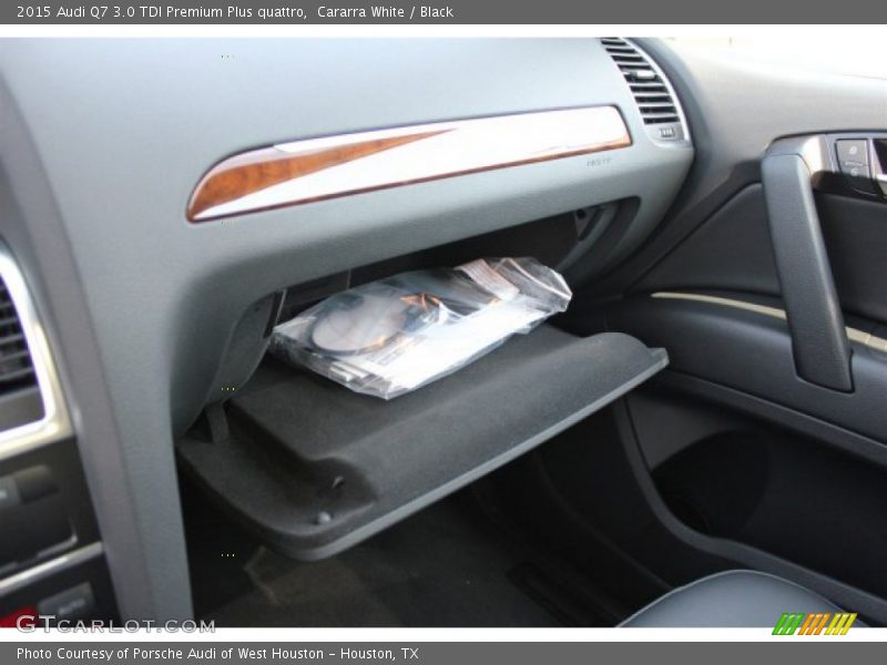 Cararra White / Black 2015 Audi Q7 3.0 TDI Premium Plus quattro