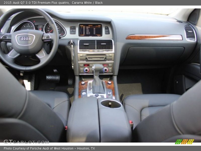 Cararra White / Black 2015 Audi Q7 3.0 TDI Premium Plus quattro