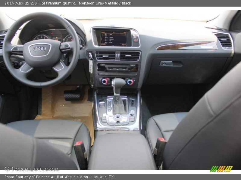 Dashboard of 2016 Q5 2.0 TFSI Premium quattro
