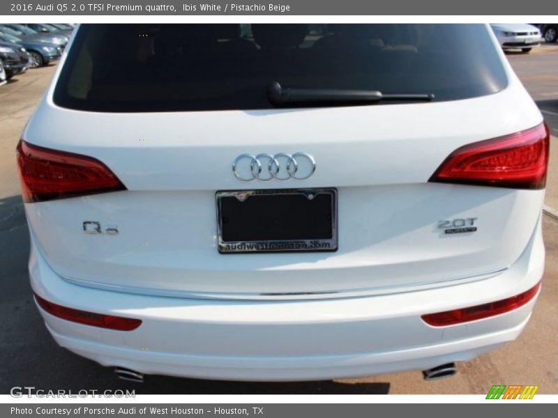Ibis White / Pistachio Beige 2016 Audi Q5 2.0 TFSI Premium quattro