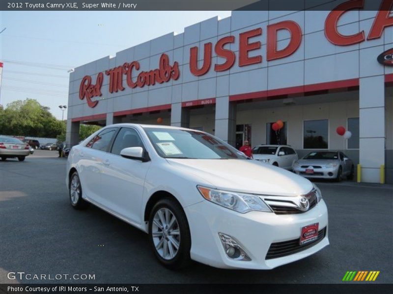 Super White / Ivory 2012 Toyota Camry XLE
