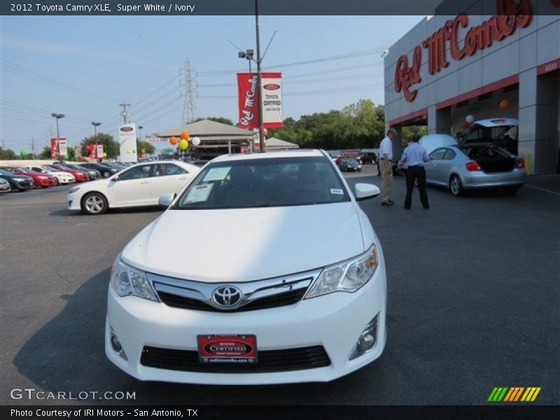 Super White / Ivory 2012 Toyota Camry XLE