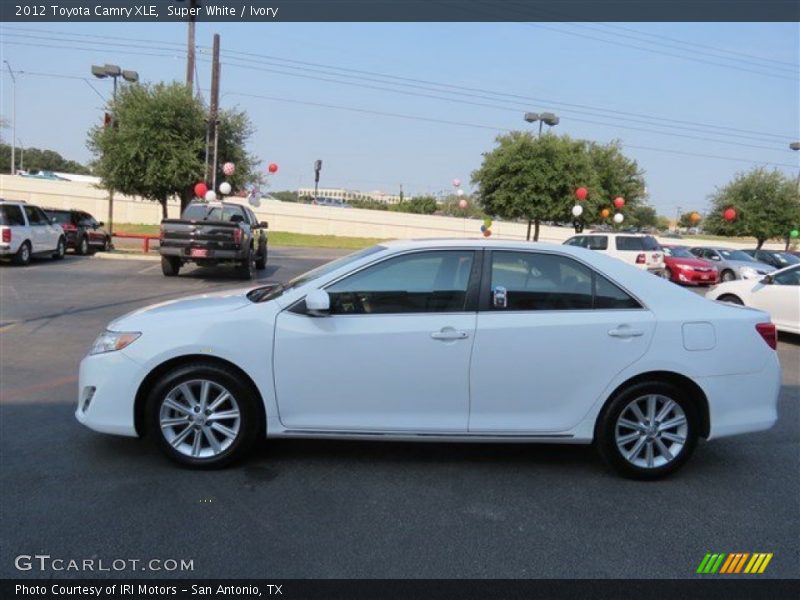 Super White / Ivory 2012 Toyota Camry XLE
