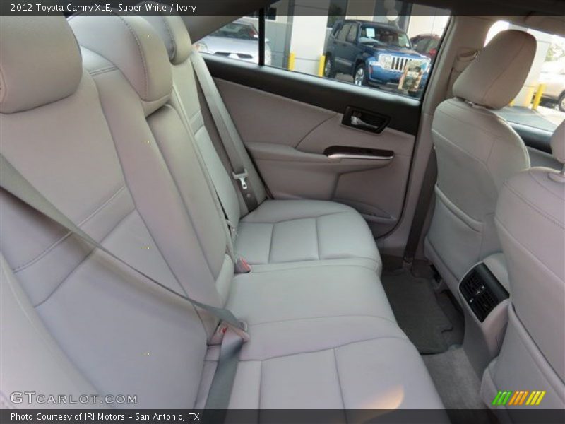 Super White / Ivory 2012 Toyota Camry XLE