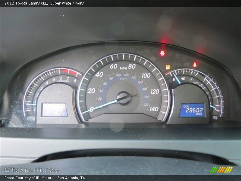 Super White / Ivory 2012 Toyota Camry XLE
