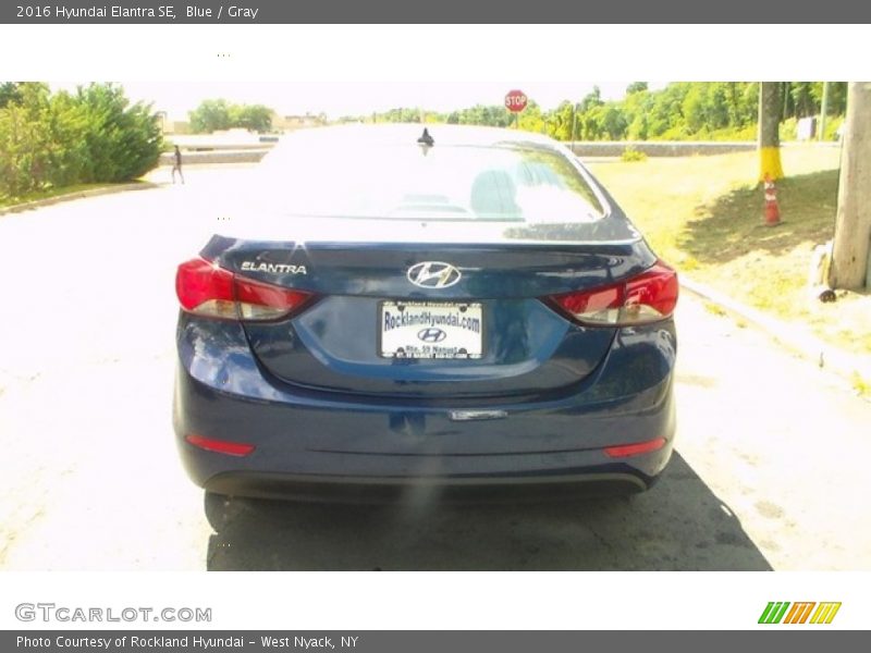 Blue / Gray 2016 Hyundai Elantra SE