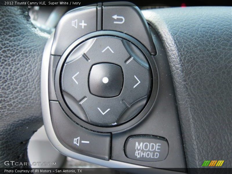 Super White / Ivory 2012 Toyota Camry XLE
