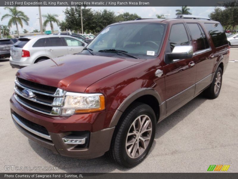 Front 3/4 View of 2015 Expedition EL King Ranch
