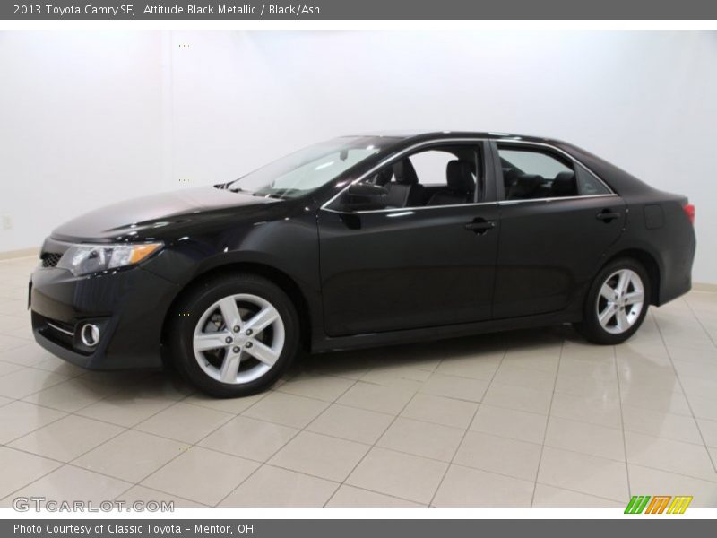 Attitude Black Metallic / Black/Ash 2013 Toyota Camry SE