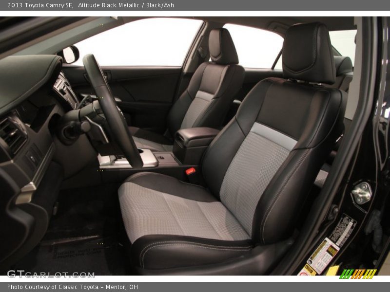 Attitude Black Metallic / Black/Ash 2013 Toyota Camry SE