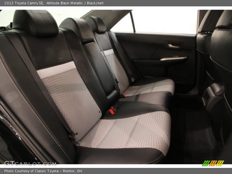 Attitude Black Metallic / Black/Ash 2013 Toyota Camry SE