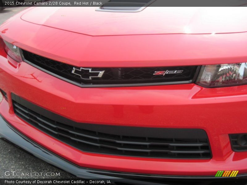 Red Hot / Black 2015 Chevrolet Camaro Z/28 Coupe