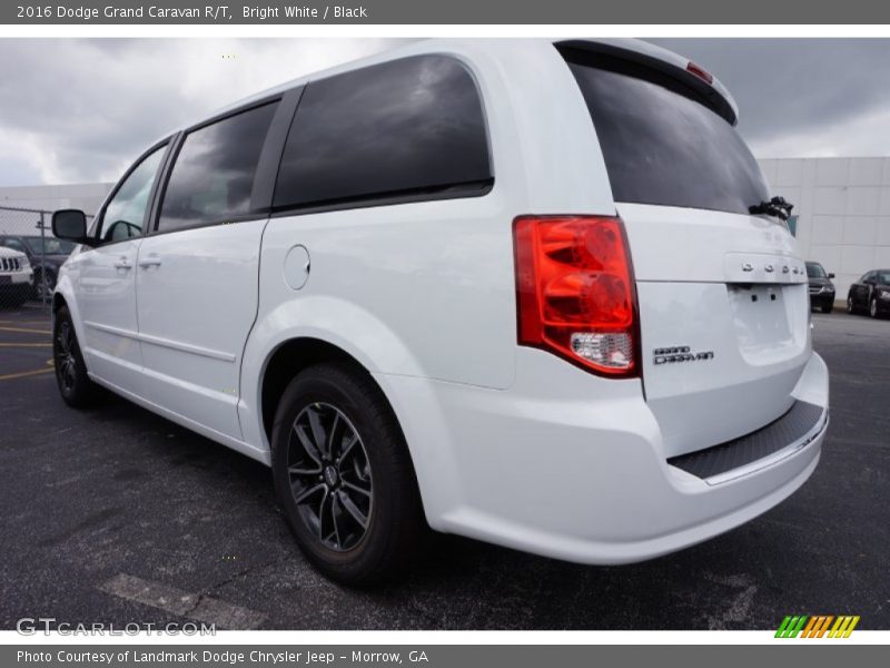 Bright White / Black 2016 Dodge Grand Caravan R/T