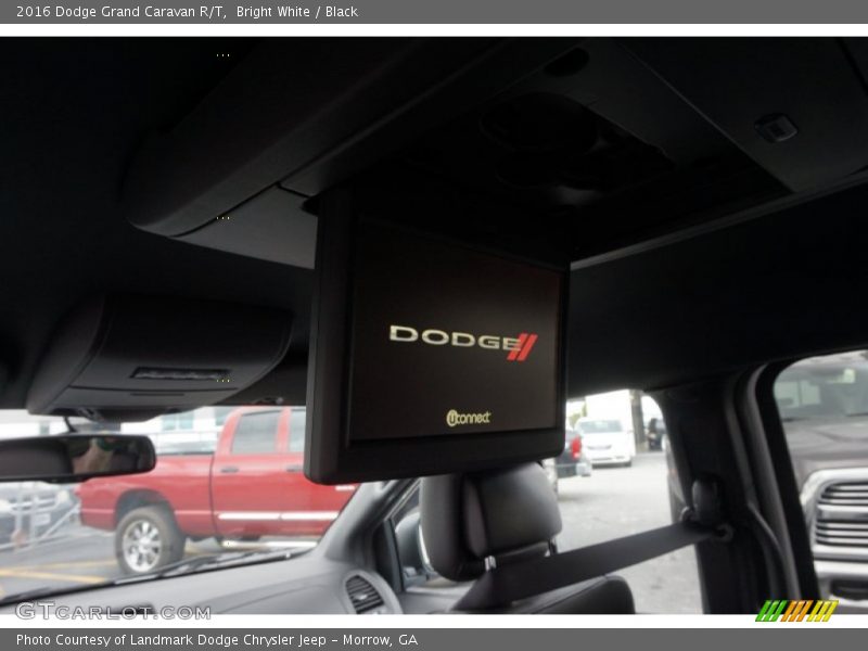 Bright White / Black 2016 Dodge Grand Caravan R/T