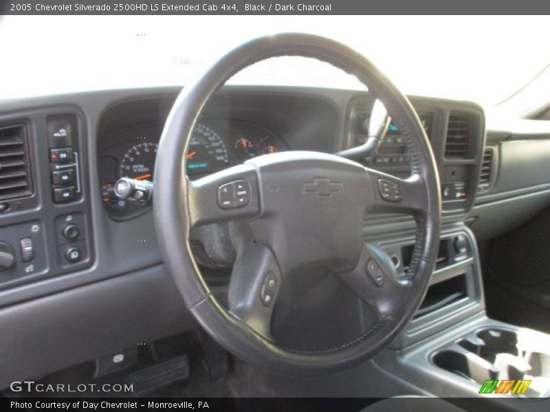 Black / Dark Charcoal 2005 Chevrolet Silverado 2500HD LS Extended Cab 4x4