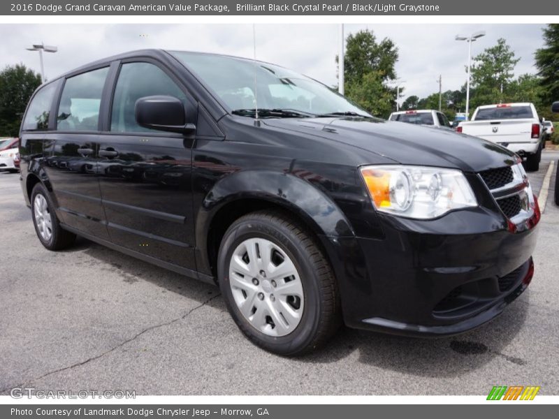 Front 3/4 View of 2016 Grand Caravan American Value Package