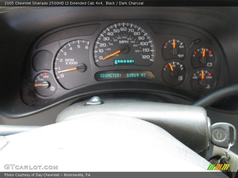 Black / Dark Charcoal 2005 Chevrolet Silverado 2500HD LS Extended Cab 4x4