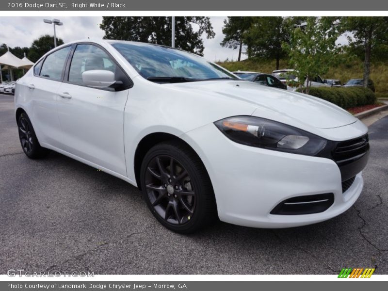 Bright White / Black 2016 Dodge Dart SE