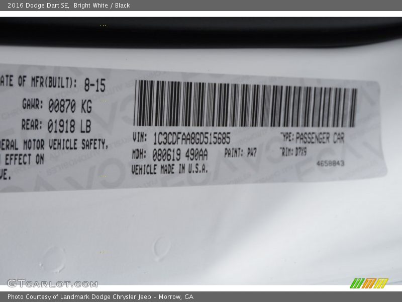Bright White / Black 2016 Dodge Dart SE