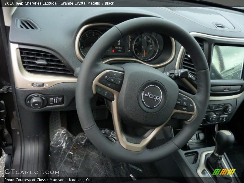 Granite Crystal Metallic / Black 2016 Jeep Cherokee Latitude