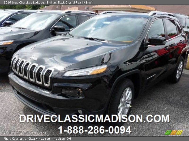 Brilliant Black Crystal Pearl / Black 2016 Jeep Cherokee Latitude