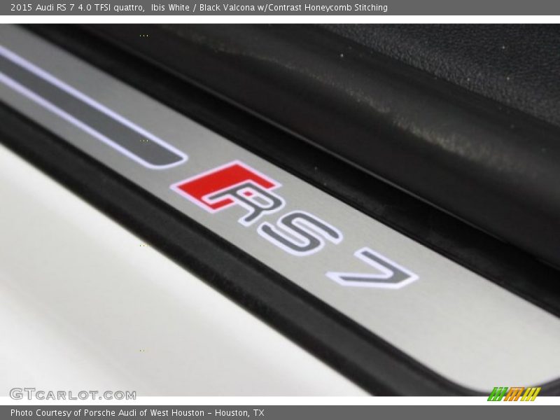 Ibis White / Black Valcona w/Contrast Honeycomb Stitching 2015 Audi RS 7 4.0 TFSI quattro