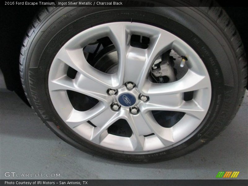 Ingot Silver Metallic / Charcoal Black 2016 Ford Escape Titanium