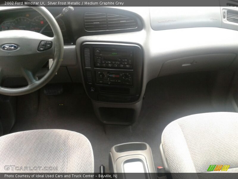 Silver Frost Metallic / Medium Graphite Grey 2002 Ford Windstar LX