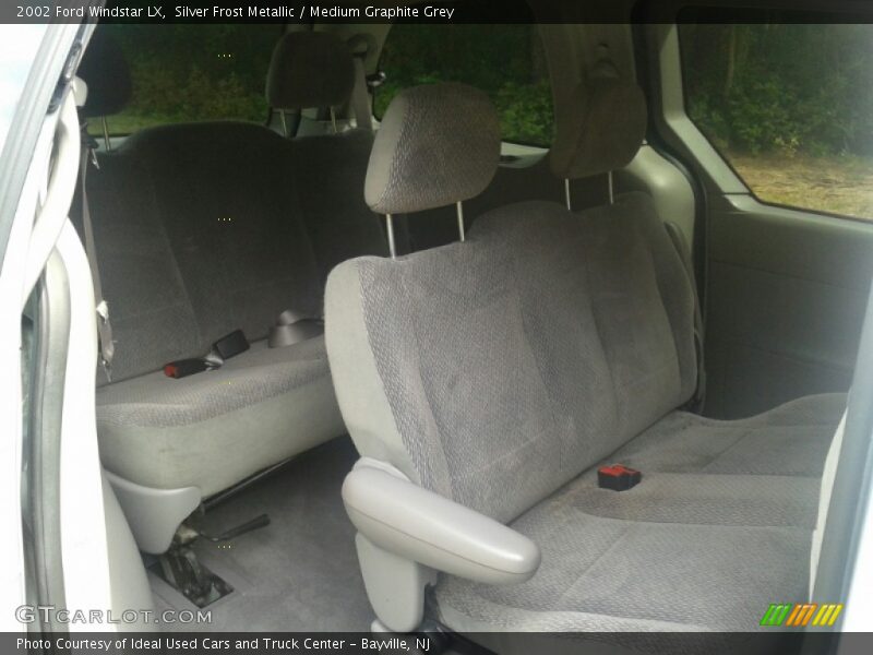 Silver Frost Metallic / Medium Graphite Grey 2002 Ford Windstar LX