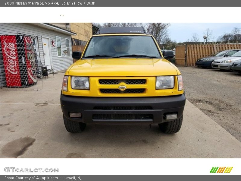 Solar Yellow / Dusk 2000 Nissan Xterra SE V6 4x4