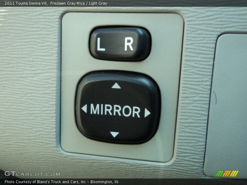 Predawn Gray Mica / Light Gray 2011 Toyota Sienna V6