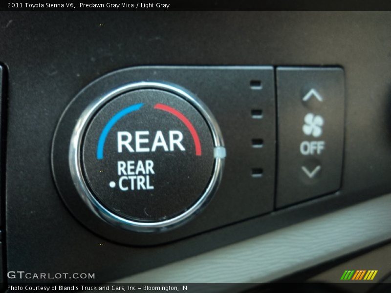 Predawn Gray Mica / Light Gray 2011 Toyota Sienna V6