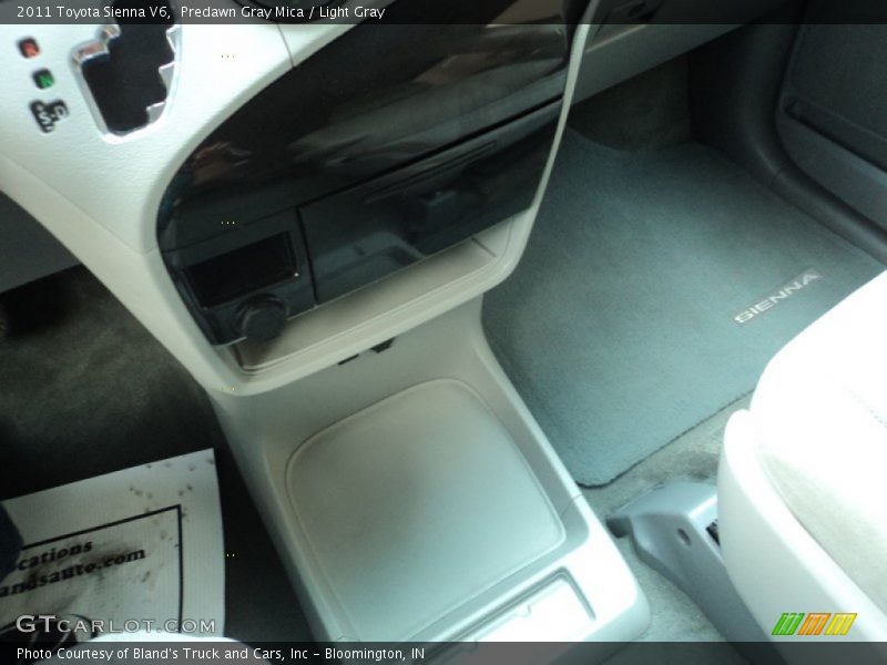 Predawn Gray Mica / Light Gray 2011 Toyota Sienna V6