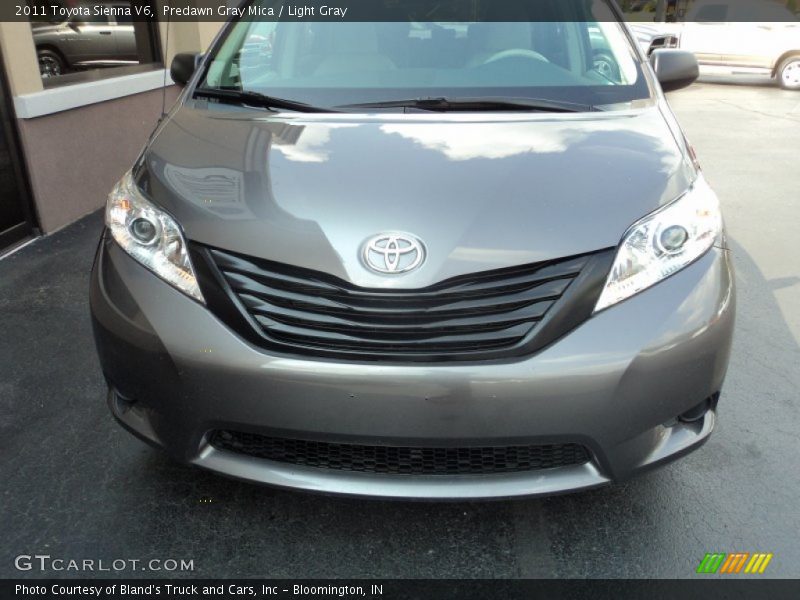 Predawn Gray Mica / Light Gray 2011 Toyota Sienna V6