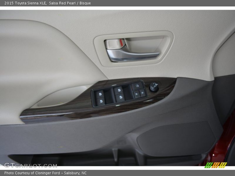 Salsa Red Pearl / Bisque 2015 Toyota Sienna XLE