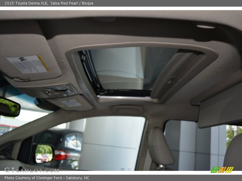 Salsa Red Pearl / Bisque 2015 Toyota Sienna XLE