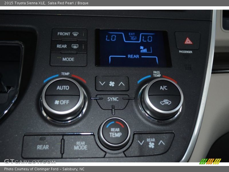 Salsa Red Pearl / Bisque 2015 Toyota Sienna XLE
