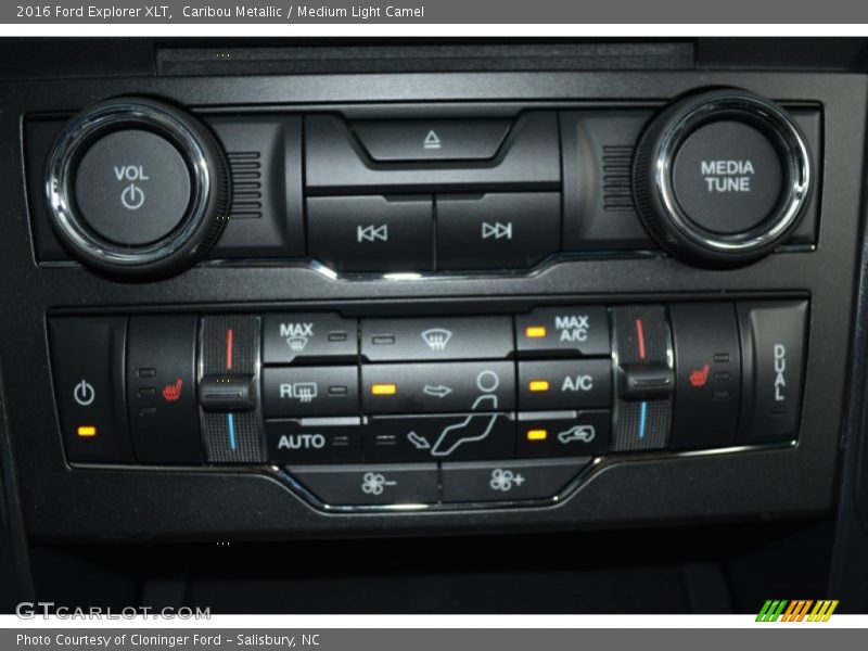 Caribou Metallic / Medium Light Camel 2016 Ford Explorer XLT