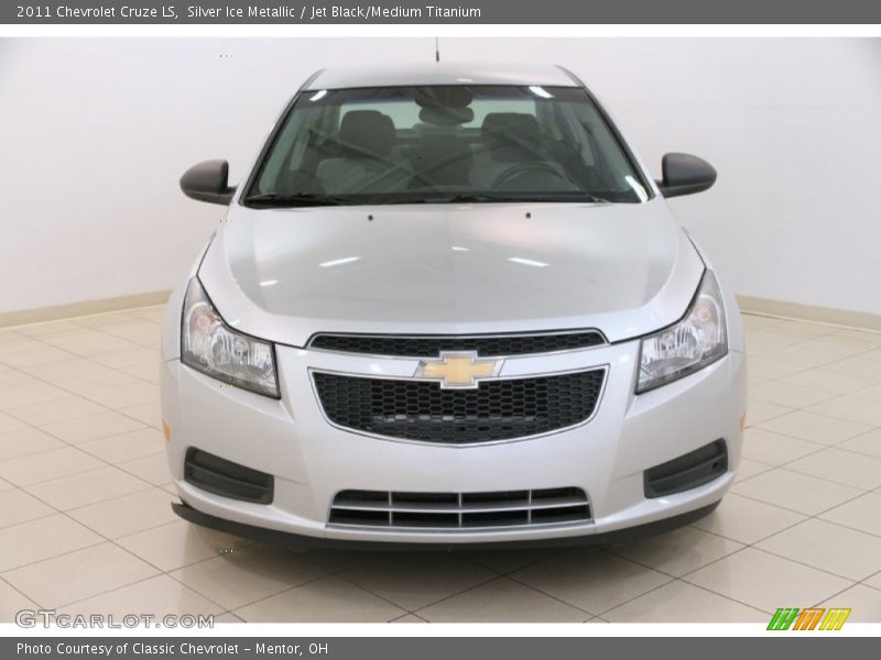 Silver Ice Metallic / Jet Black/Medium Titanium 2011 Chevrolet Cruze LS