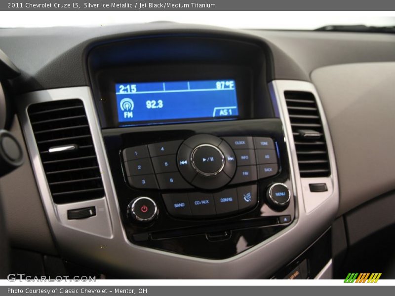 Silver Ice Metallic / Jet Black/Medium Titanium 2011 Chevrolet Cruze LS