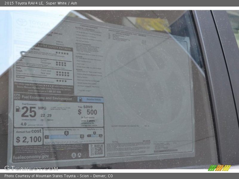 Super White / Ash 2015 Toyota RAV4 LE